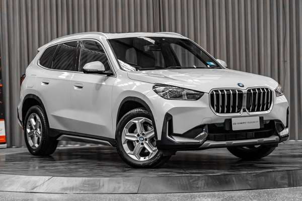 2022 BMW X1